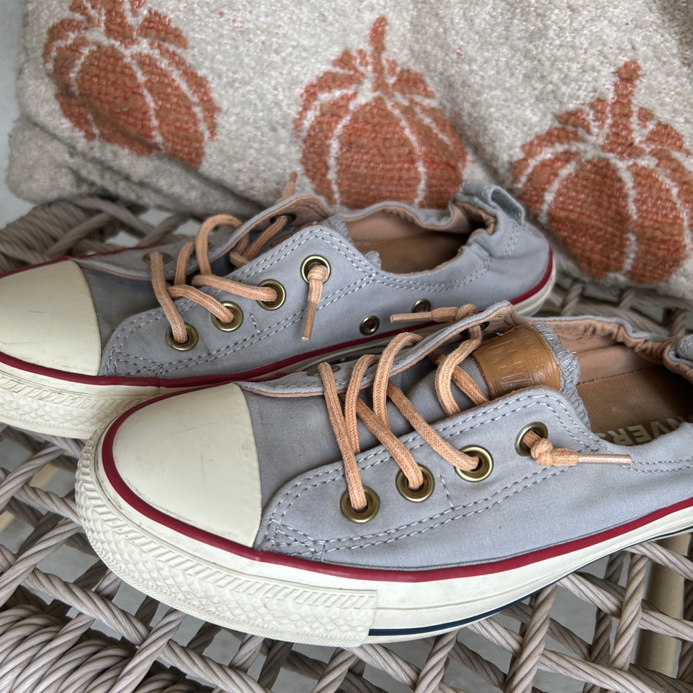 Blue Scrunch Back Classic Converse Sneakers